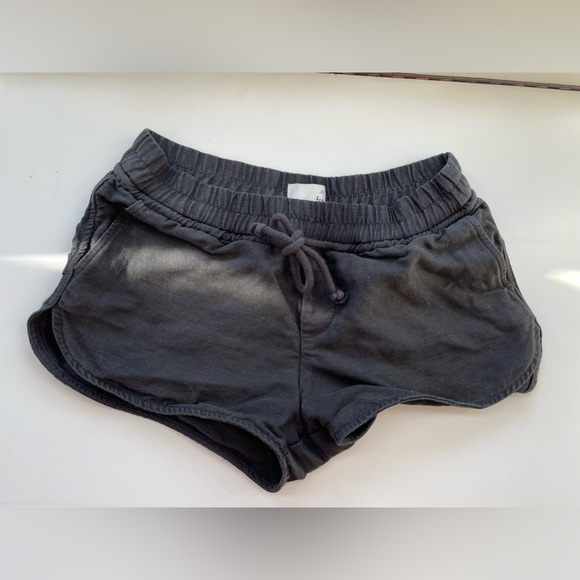 Wilfred free black shorts. - Picture 1 of 3